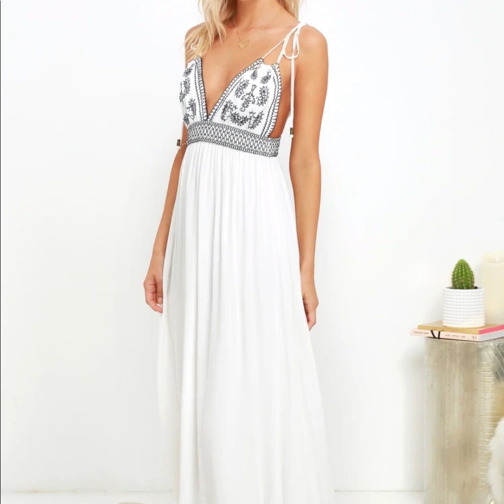 Lulu’s Boho white maxi summer dress